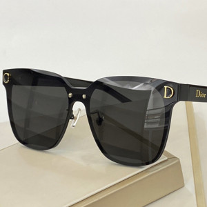 Солнцезащитные очки Dior