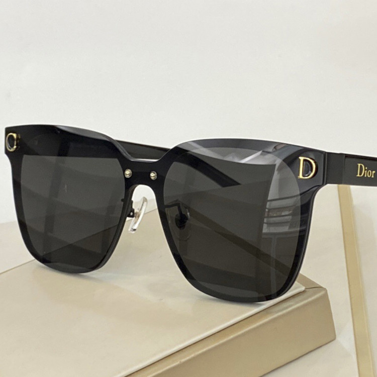 Солнцезащитные очки Dior