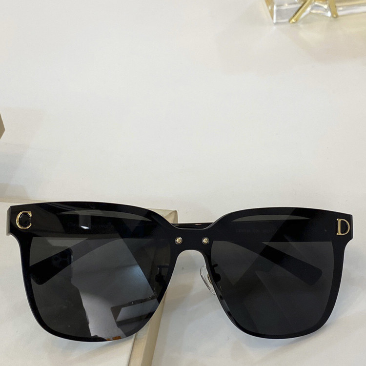 Солнцезащитные очки Dior