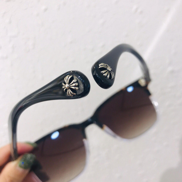 Sunglasses Chrome Hearts VAJAMMIN