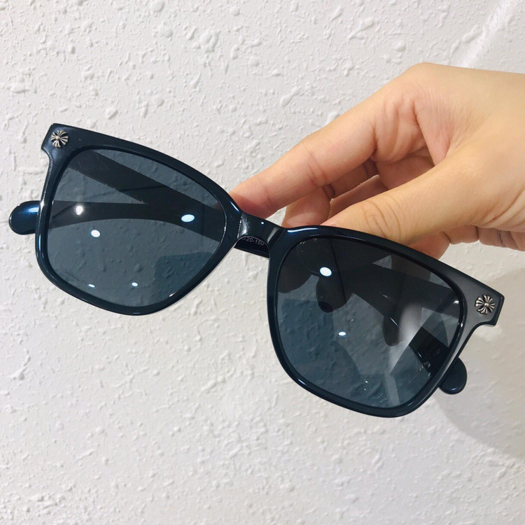 Sunglasses Chrome Hearts VAJAMMIN