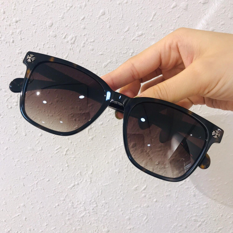 Sunglasses Chrome Hearts VAJAMMIN