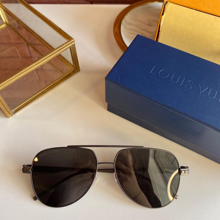 Sunglasses Louis Vuitton Z2817