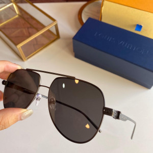 Sunglasses Louis Vuitton Z2817