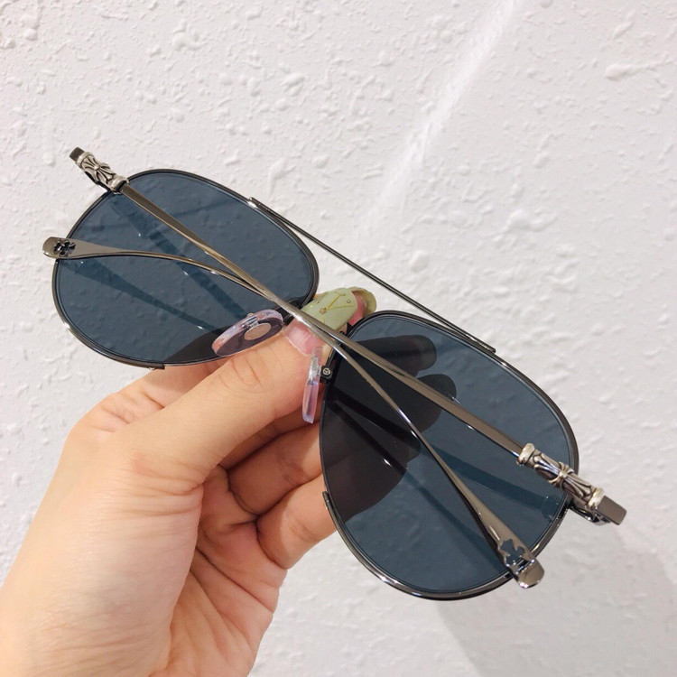 Sunglasses Chrome Hearts STEPPIN