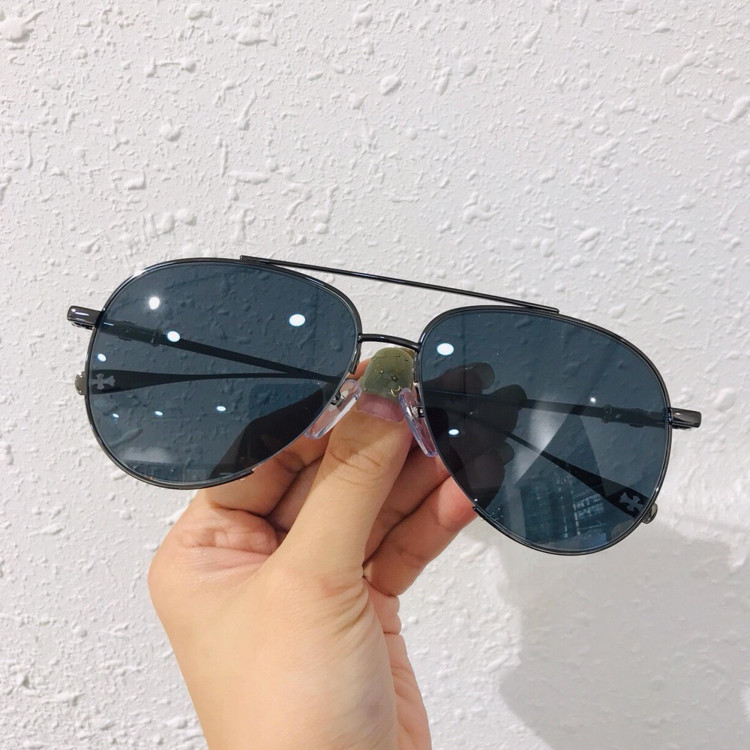 Sunglasses Chrome Hearts STEPPIN