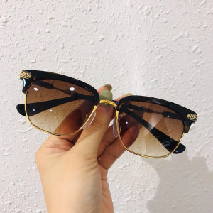 Солнцезащитные очки Chrome Hearts VERTICAL