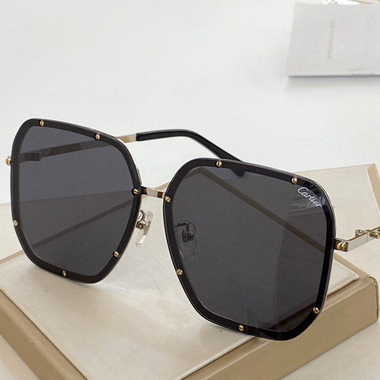 Солнцезащитные очки Cartier CA0821