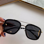 Солнцезащитные очки HUGO BOSS B0568S