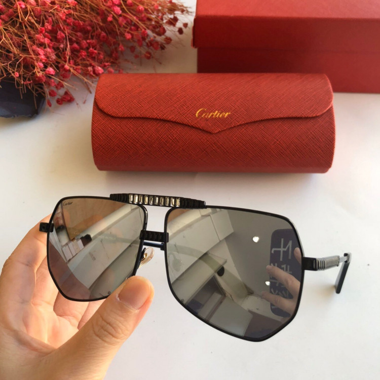 Солнцезащитные очки Cartier CA6042
