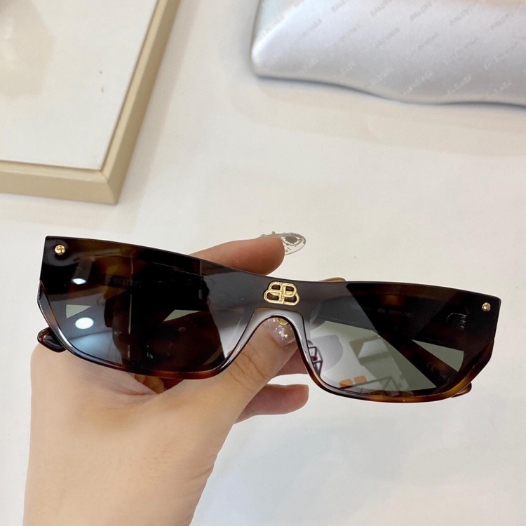Sunglasses Balenciaga BB0081S