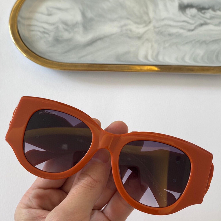 Sunglasses Balenciaga BB0070S