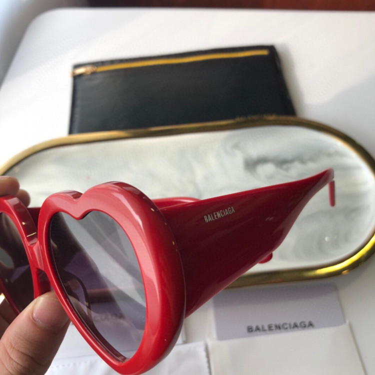 Солнцезащитные очки Balenciaga BB0788S
