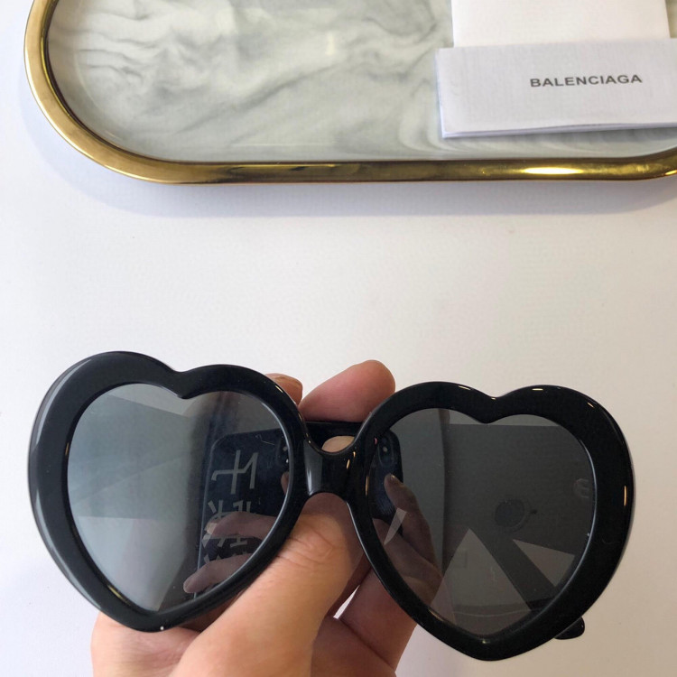 Солнцезащитные очки Balenciaga BB0788S