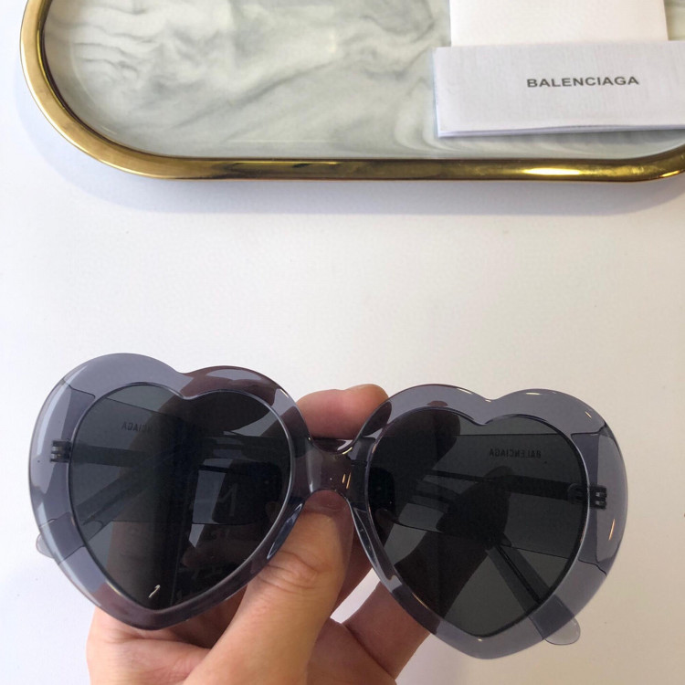 Солнцезащитные очки Balenciaga BB0788S