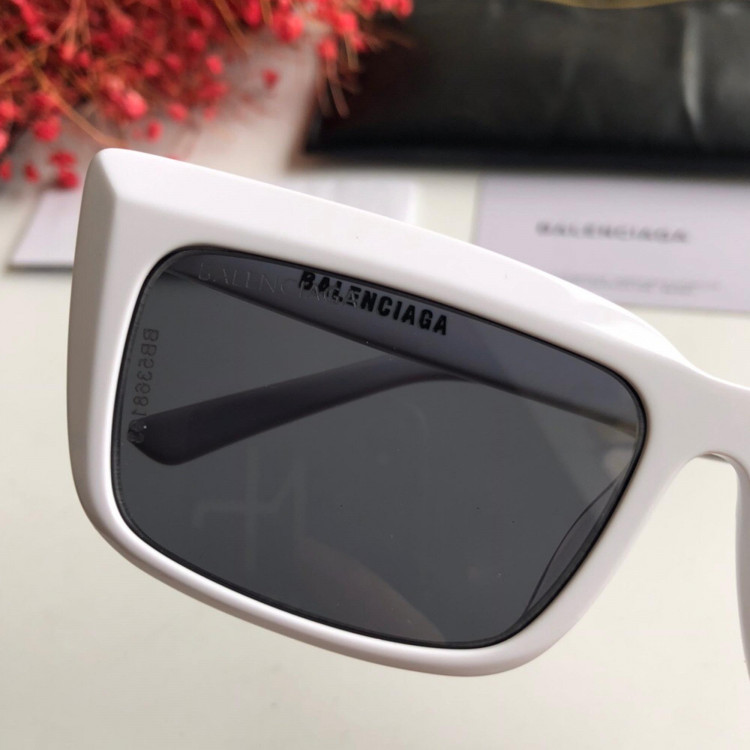 Sunglasses Balenciaga BB0047