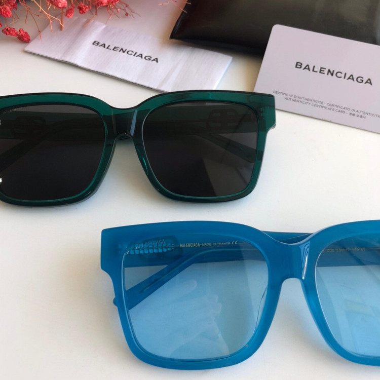 Sunglasses Balenciaga BE0056