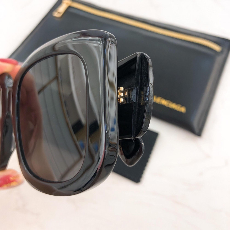 Sunglasses Balenciaga BB0069S