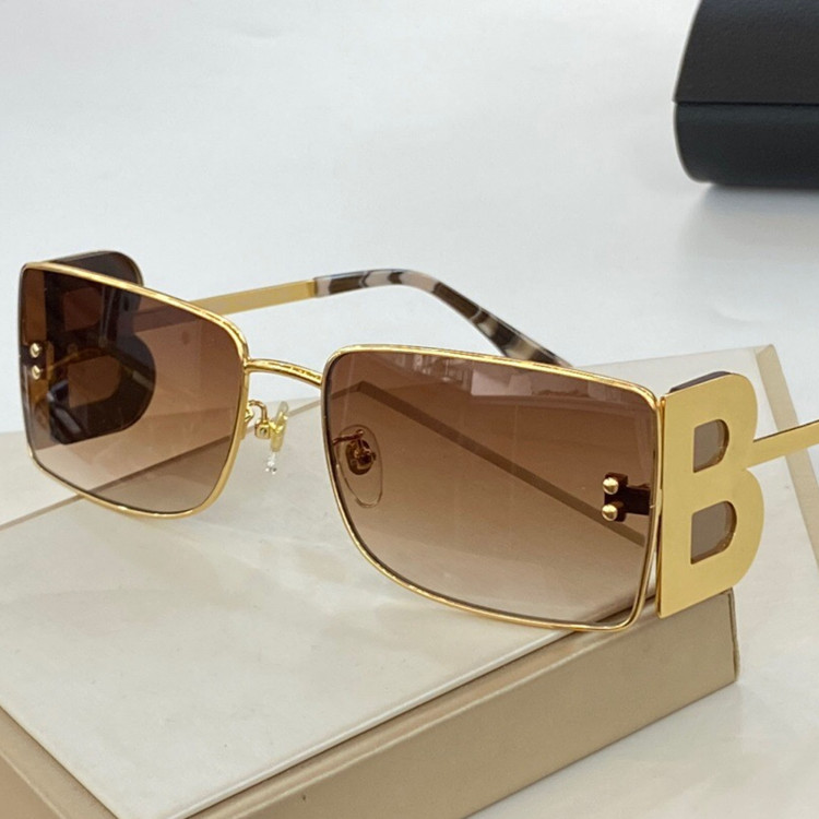 Солнцезащитные очки Burberry  BE3110