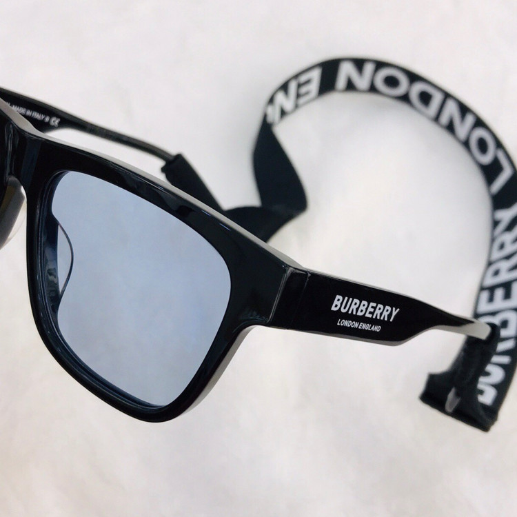Sunglasses Burberry BE4293