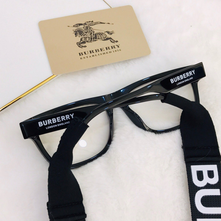 Sunglasses Burberry BE4293