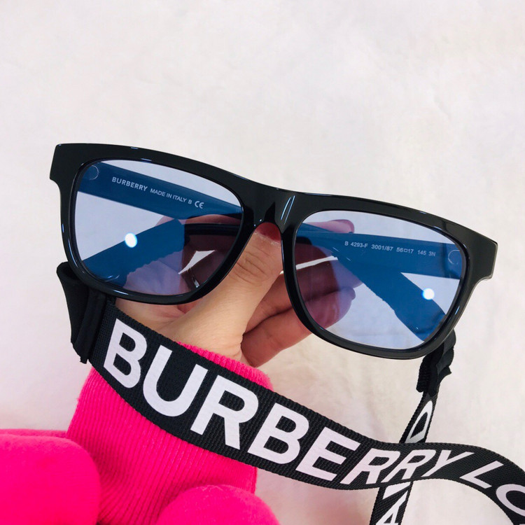 Sunglasses Burberry BE4293