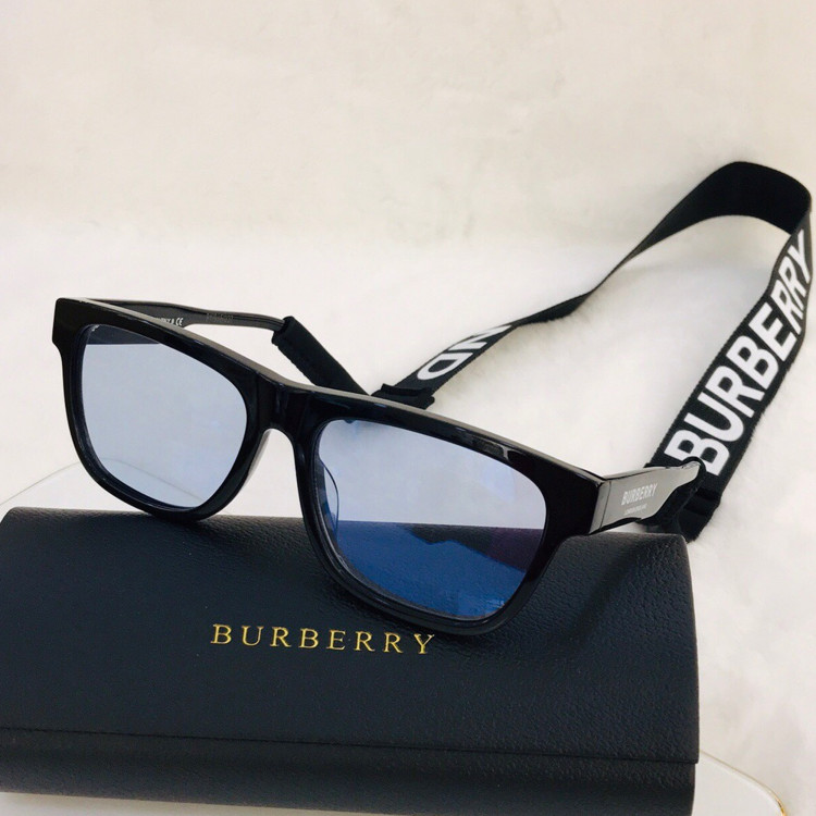 Sunglasses Burberry BE4293
