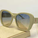 Солнцезащитные очки Burberry BE4318
