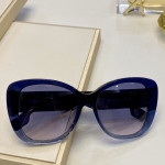 Солнцезащитные очки Burberry BE4318