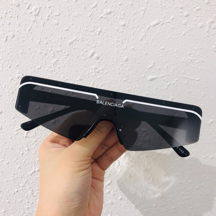 Sunglasses Balenciaga BB0003S
