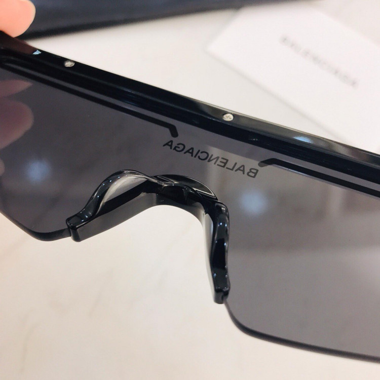 Sunglasses Balenciaga BB0003S