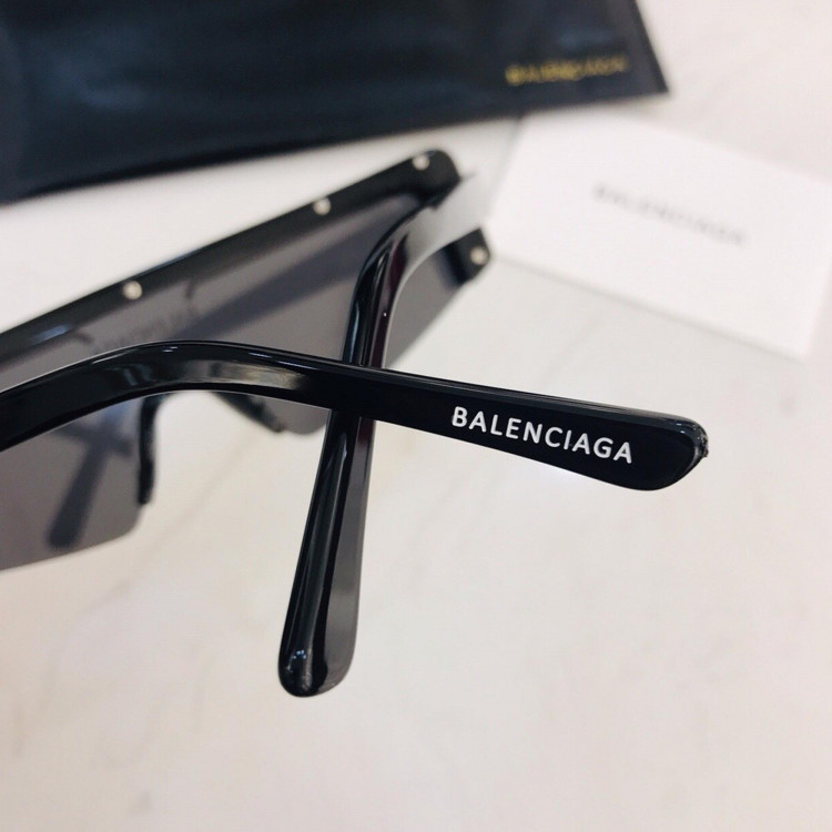 Sunglasses Balenciaga BB0003S