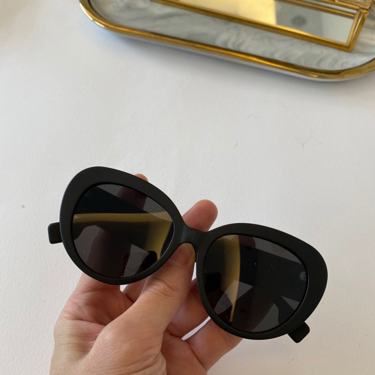 Sunglasses Burberry BE4298