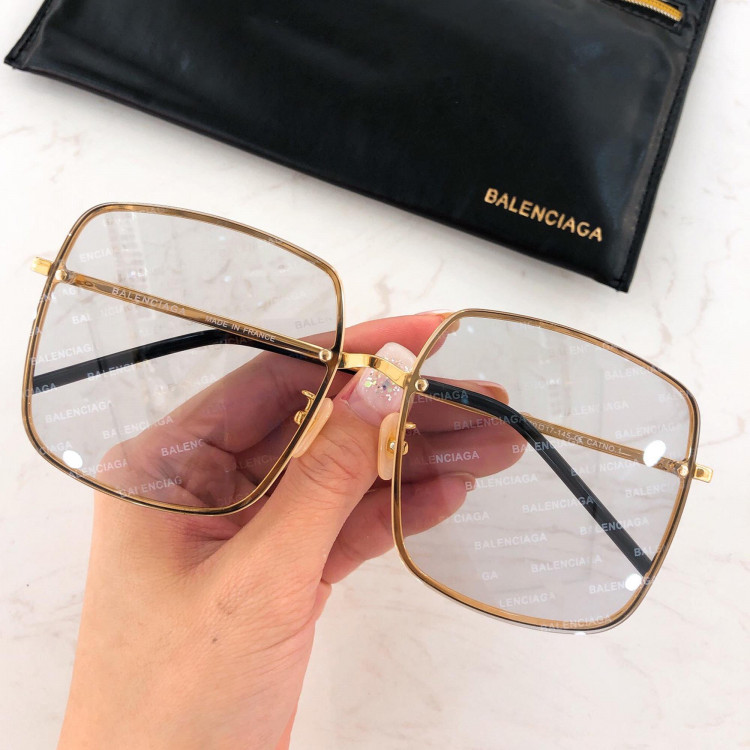 Солнцезащитные очки Balenciaga B223