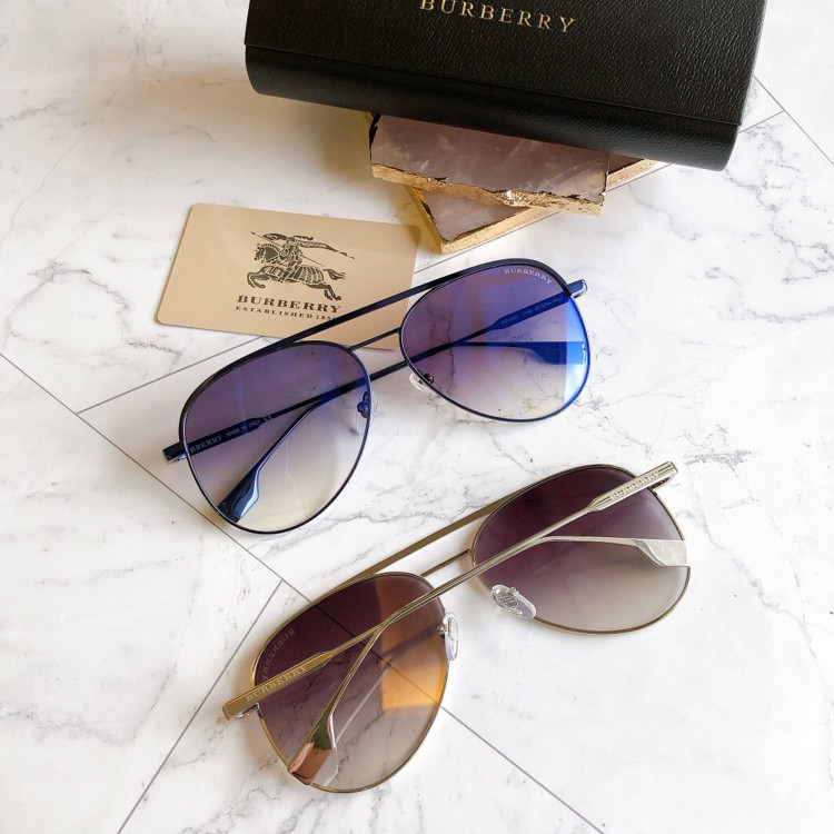 Sunglasses Burberry BE4282