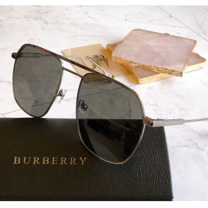 Sunglasses Burberry BE4281