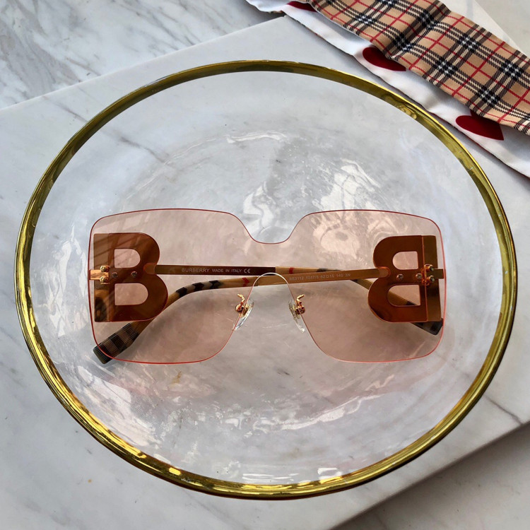 Sunglasses Burberry BE3112