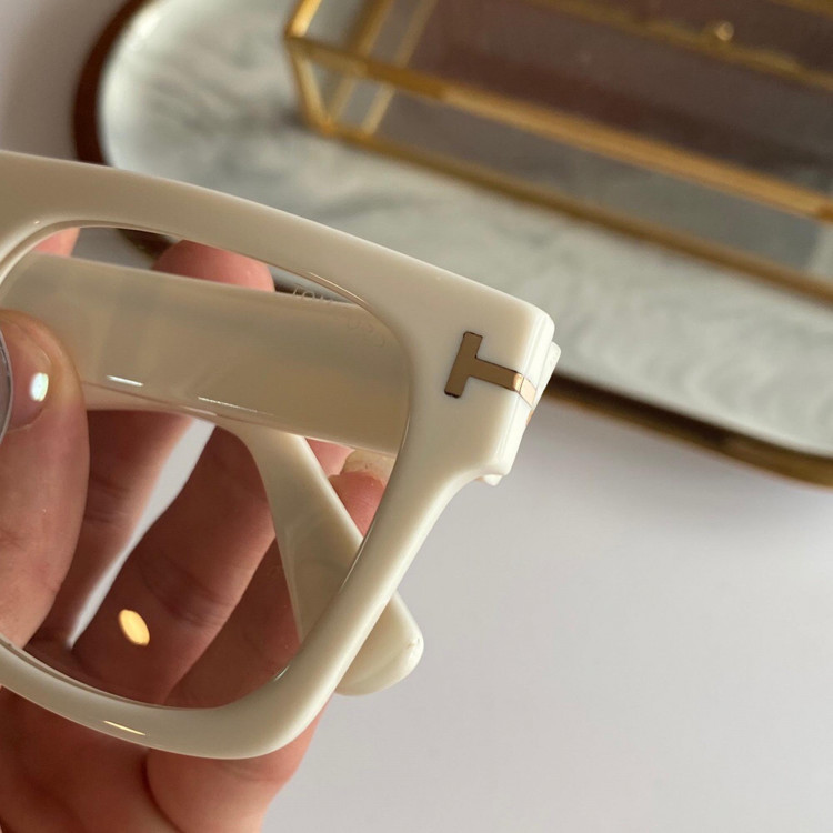 Sunglasses Tom Ford TF0711