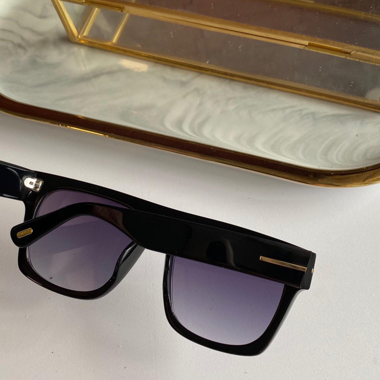 Sunglasses Tom Ford TF0711