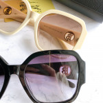 Burberry sunglasses B4023