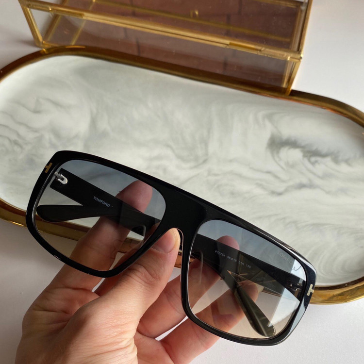 Sunglasses Tom Ford FT0754