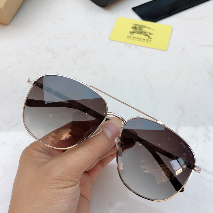 Sunglasses Burberry BE7201