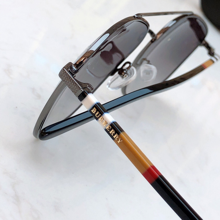 Sunglasses Burberry BE7201