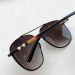 Солнцезащитные очки Burberry BE7201