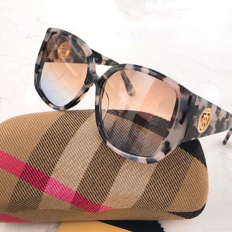 Sunglasses Burberry BE4290