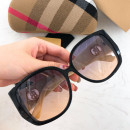 Sunglasses Burberry BE4290