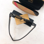 Sunglasses Burberry BE4290