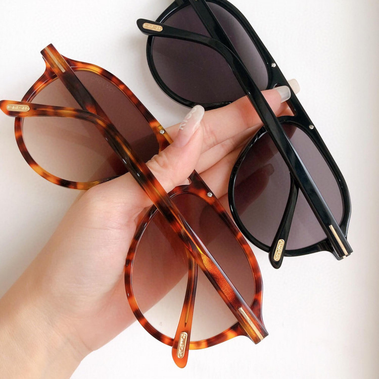 Солнцезащитные очки Tom Ford TF756