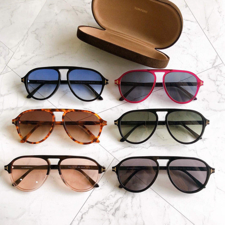 Солнцезащитные очки Tom Ford TF756