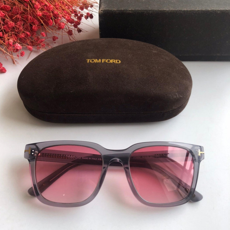 Sunglasses Tom Ford TF0690